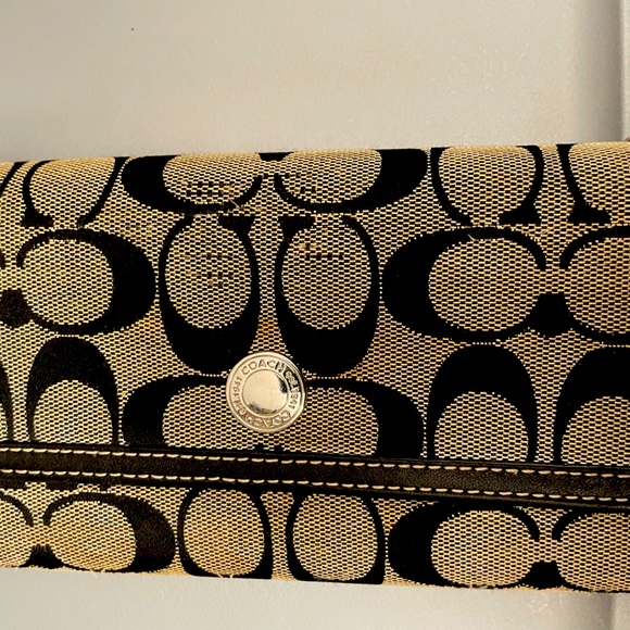 New with defects - Picture 1 of 5